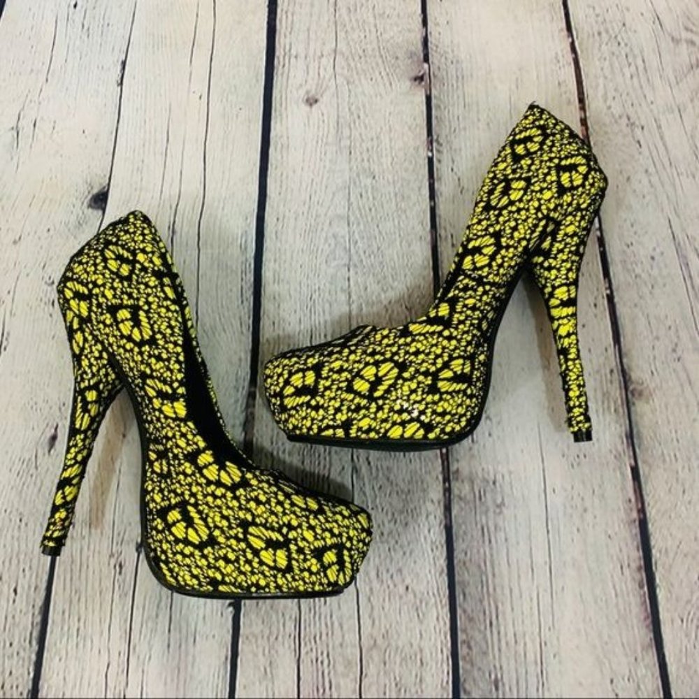 Neon Yellow Netted Patfoem High Heels Size 7.5